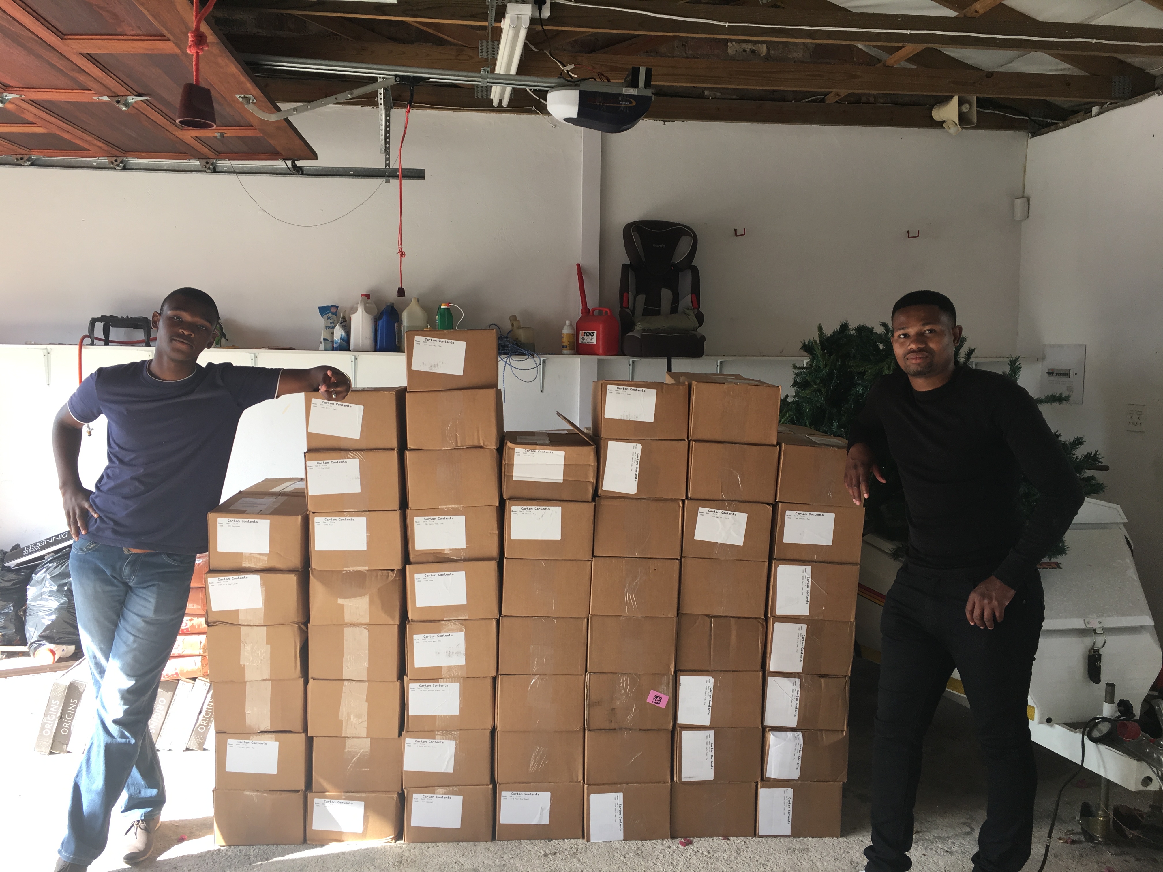 102,000 Gospel Tracts Arrived to Port Elizabeth